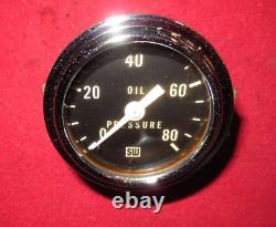 Vintage Stewart Warner 2 1/8 0-80 psi mechanical oil pressure gauge USA Gasser